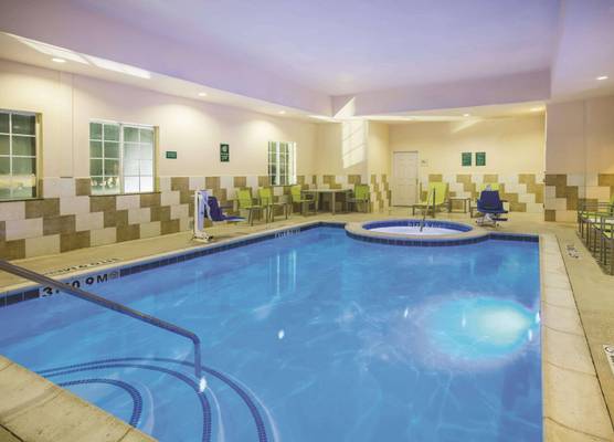 Baymont by Wyndham Dallas South-DeSoto 1