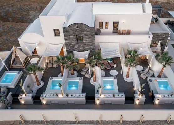 Aja Retreat Luxury Suites 1