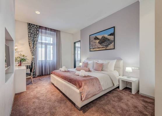 Starlight Luxury Rooms 1