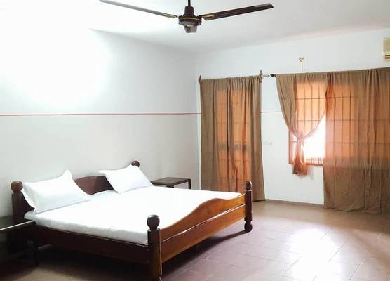 Academia Hotel 1