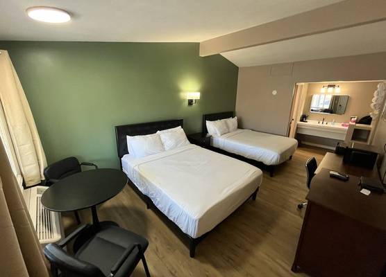 Valley Inn and Suites 1