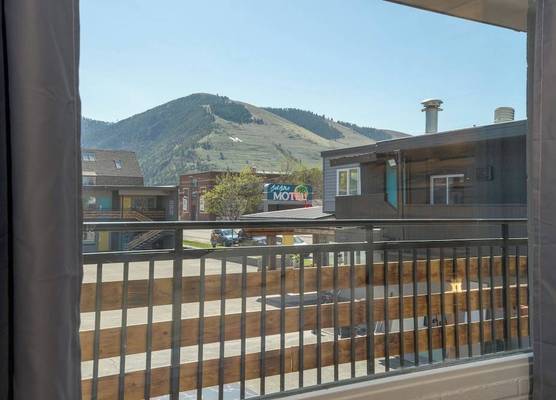 Bel Aire Motel 1