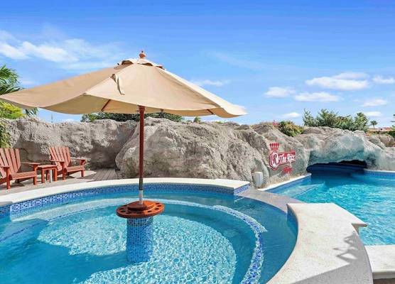 The Ritz Hostel 1