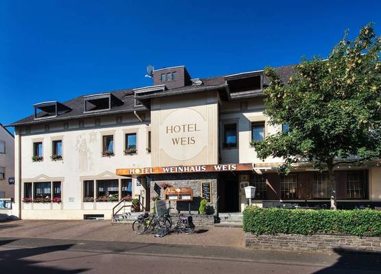 Hotel Weinhaus Weis 1