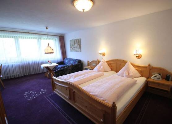 IMbery Hotel & Restaurant Hinterzarten 1