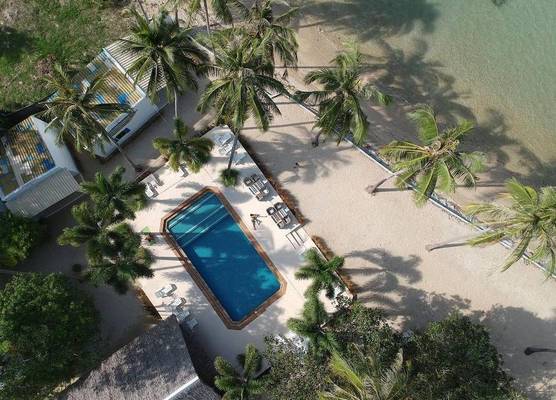 Lime N Soda Beachfront Resort 1