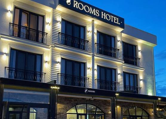 8 Rooms Hotel 1