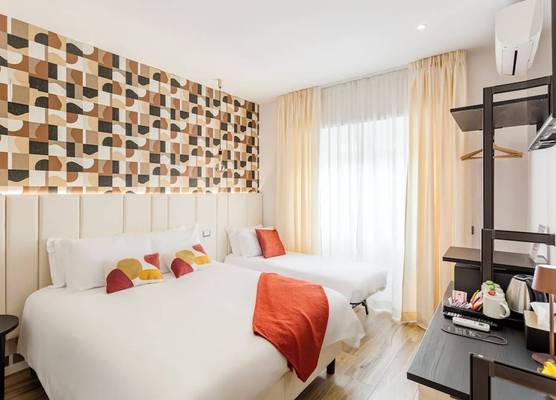 Romi Suite 1