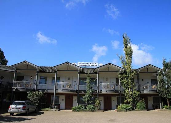 Waldhotel zum Bergsee Damme 1
