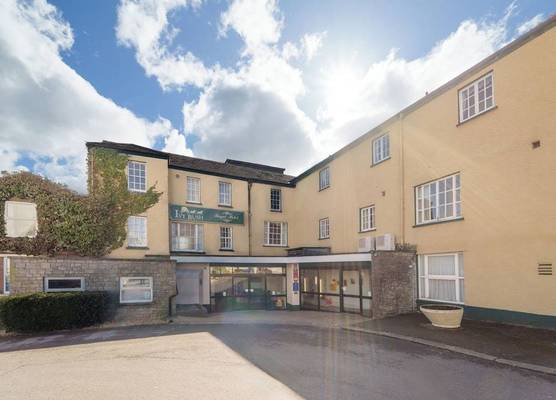 Ivy Bush Royal Hotel by Compass Hospitality 1