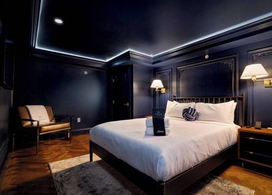 The Highliner Hotel 1