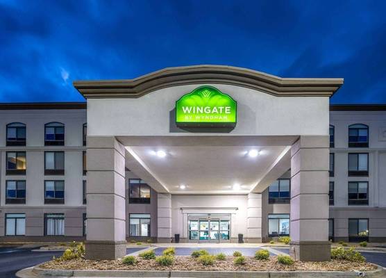 Wingate by Wyndham Atlanta Galleria/ Ballpark 1
