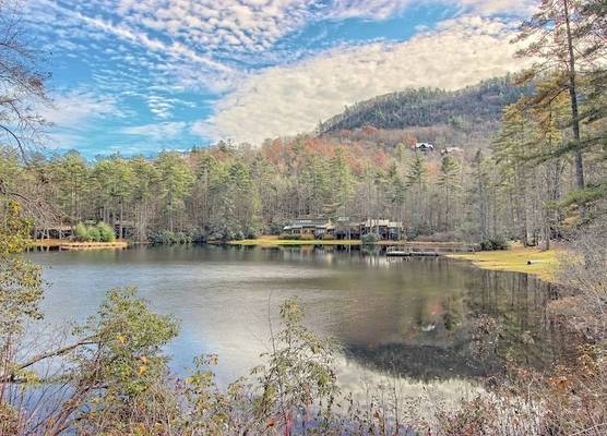 Foxhunt at Sapphire Valley 1