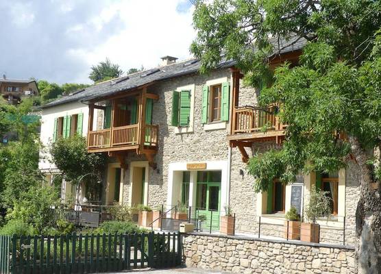 Gîte de Llo - Vue Pyrénées, chambres & PDJ inclus 1