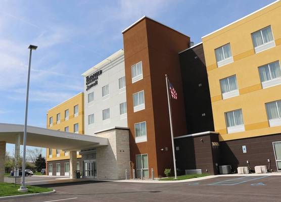 Fairfield Inn & Suites by Marriott Bowling Green 1