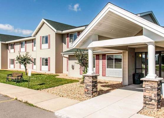 Travelers Lodge & Suites 1