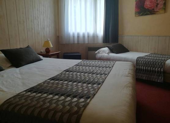 Logis Hotel Le Lac 1