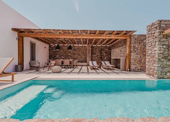 Amarelo Suites 1