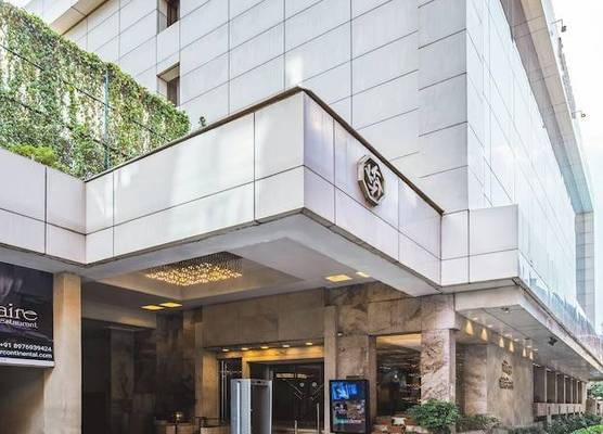 Hotel Kohinoor Continental, Airport 1