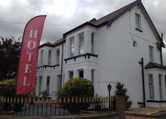 The Granby Hotel - Free Parking, Breakfast & Restaurant 1