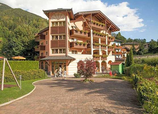 Family Hotel Adriana 1