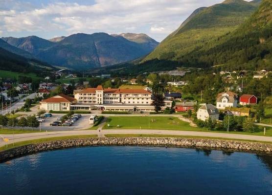 Grand Hotel Skei - Unike Hoteller 1