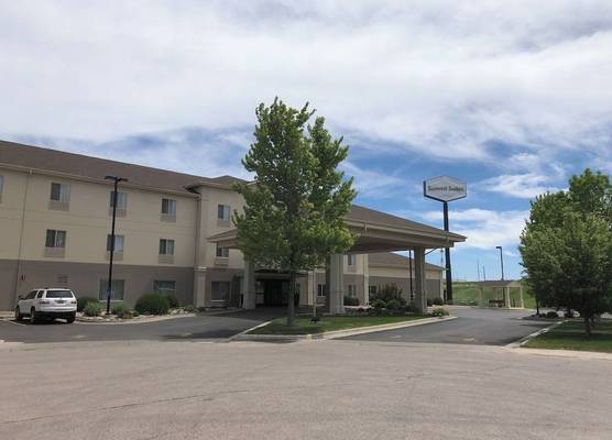 Summit Suites 1