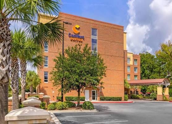 Comfort Suites Charleston West Ashley 1