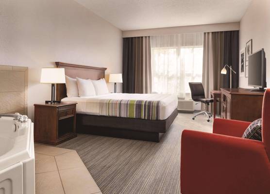 Country Inn & Suites by Radisson, Marinette, WI 1
