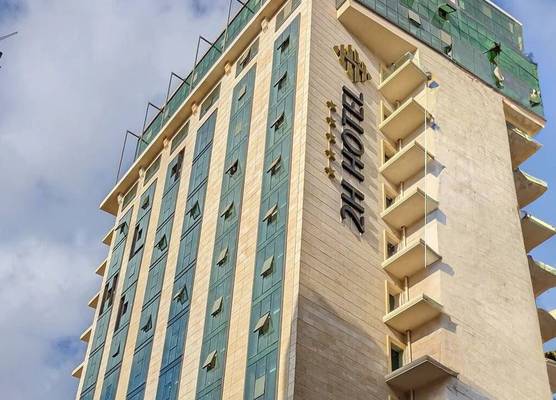 2H Hotel 1