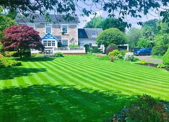 CREAG DHUBH COUNTRY HOUSE 1