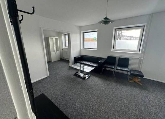 Airport Apartment 1