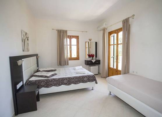 Villa Apollo 1