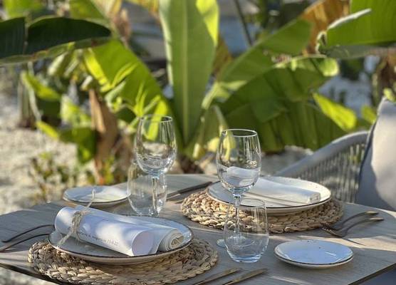 Cabogata Beach Hotel 1