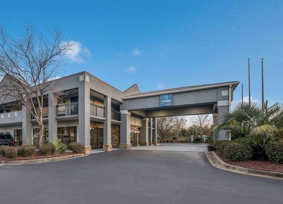 Clarion Pointe Forsyth I-75 1