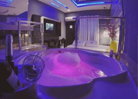 Happy Night (Adults Only) 1