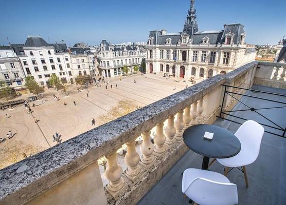 Hôtel Central 1