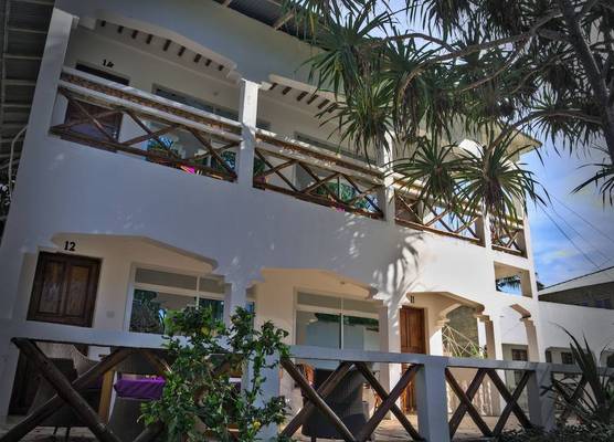 Cocolala Beach House 1