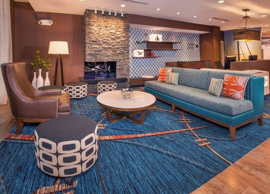 Fairfield Inn & Suites by Marriott Easton 1