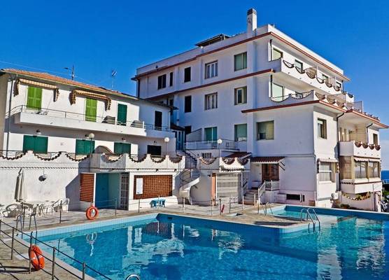 Hotel Ariston Montecarlo 1