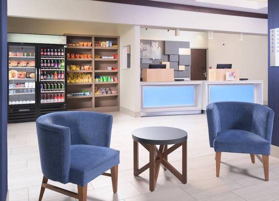 Holiday Inn Express & Suites CHATTANOOGA DOWNTOWN by IHG 1