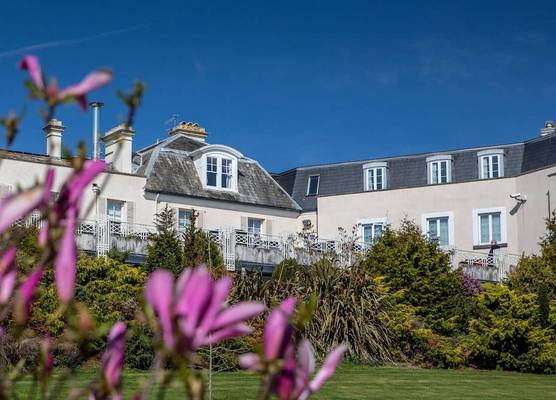 Cliffden Hotel 1