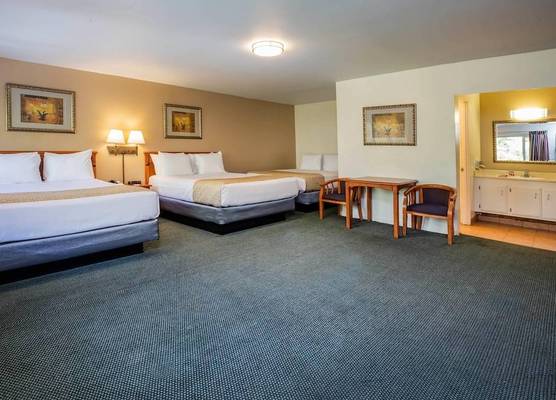 Travelodge by Wyndham Red Bluff South of Redding 1