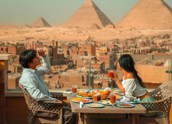 Celia Pyramids View inn 1
