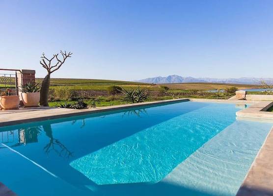 Vineyard Views Country House 1