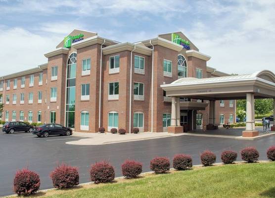 Holiday Inn Express & Suites LEXINGTON DTWN AREA-KEENELAND by IHG 1
