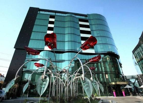 Hotel Emirates 1