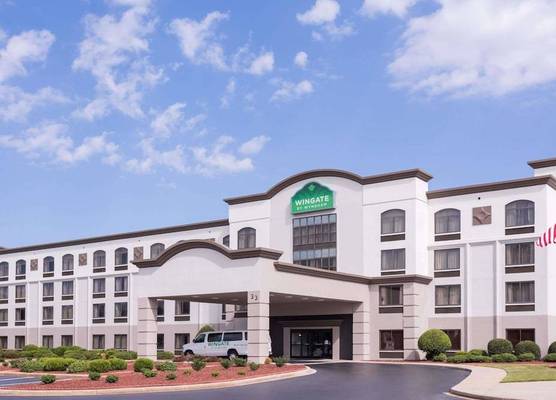 Wingate by Wyndham Greenville Airport 1