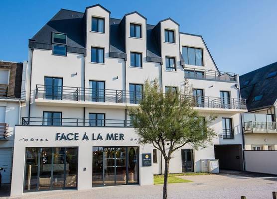 Hôtel & Spa FACE À LA MER 1