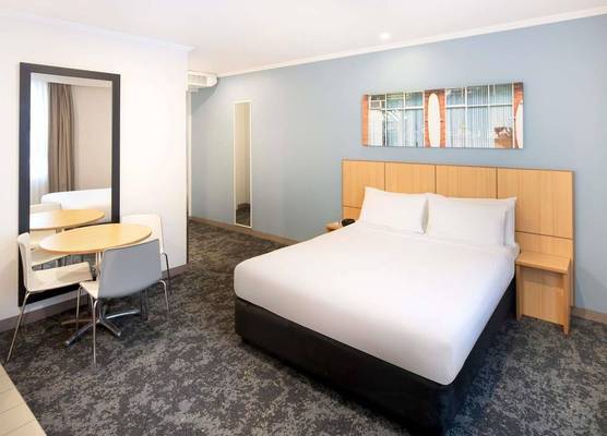 Mercure Sydney Manly Warringah 1